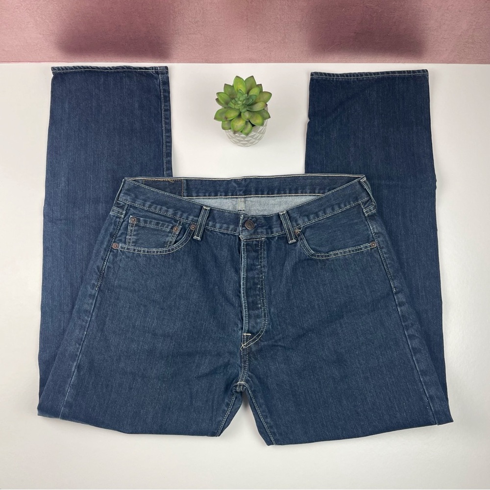 Levi Strauss 501 Blue Denim Button Fly Jeans Men Size 34x32 Casual